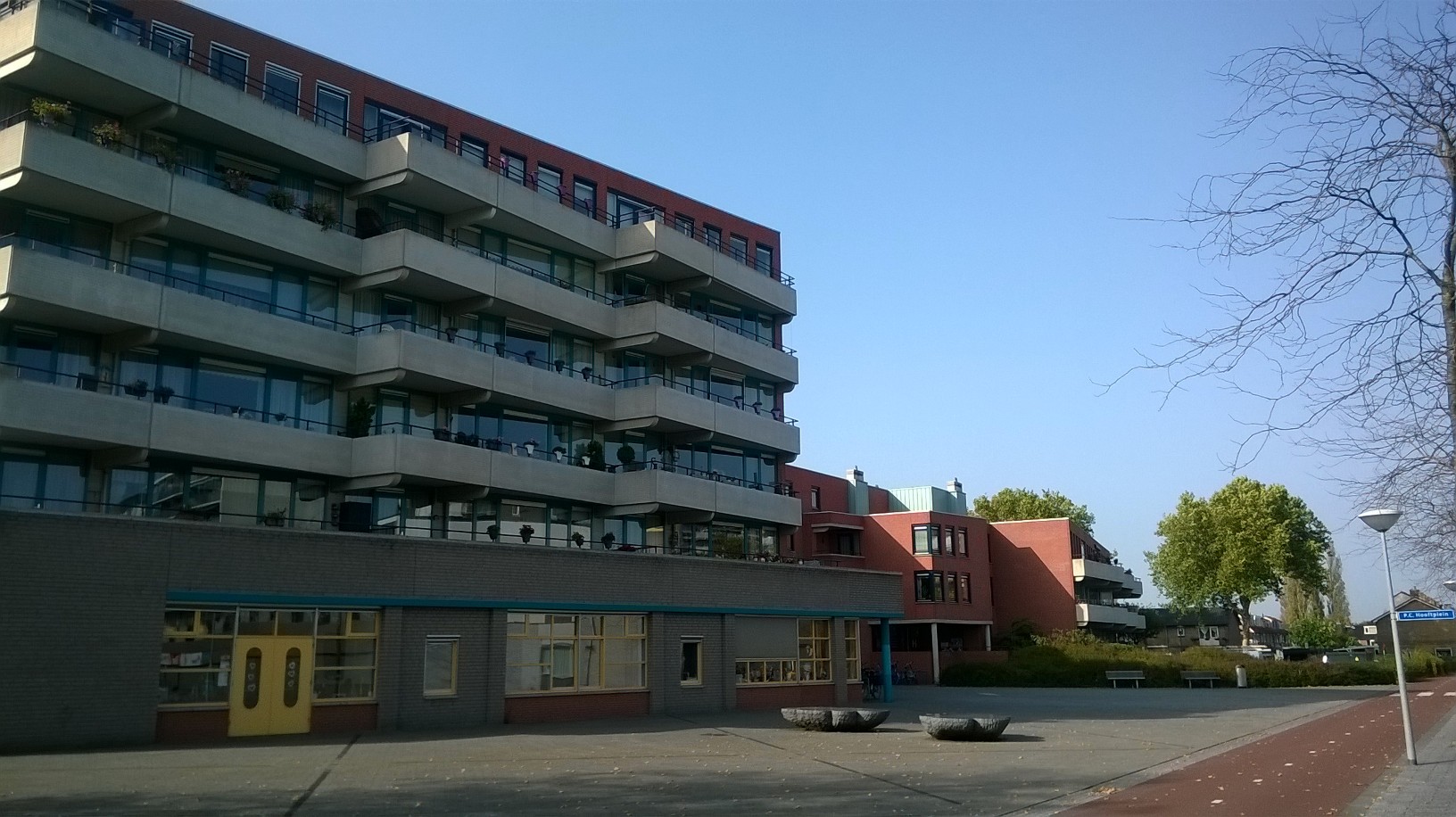 Huurwoning: Albert Verweyplein 44 in Harderwijk - €847 per maand - 66m²