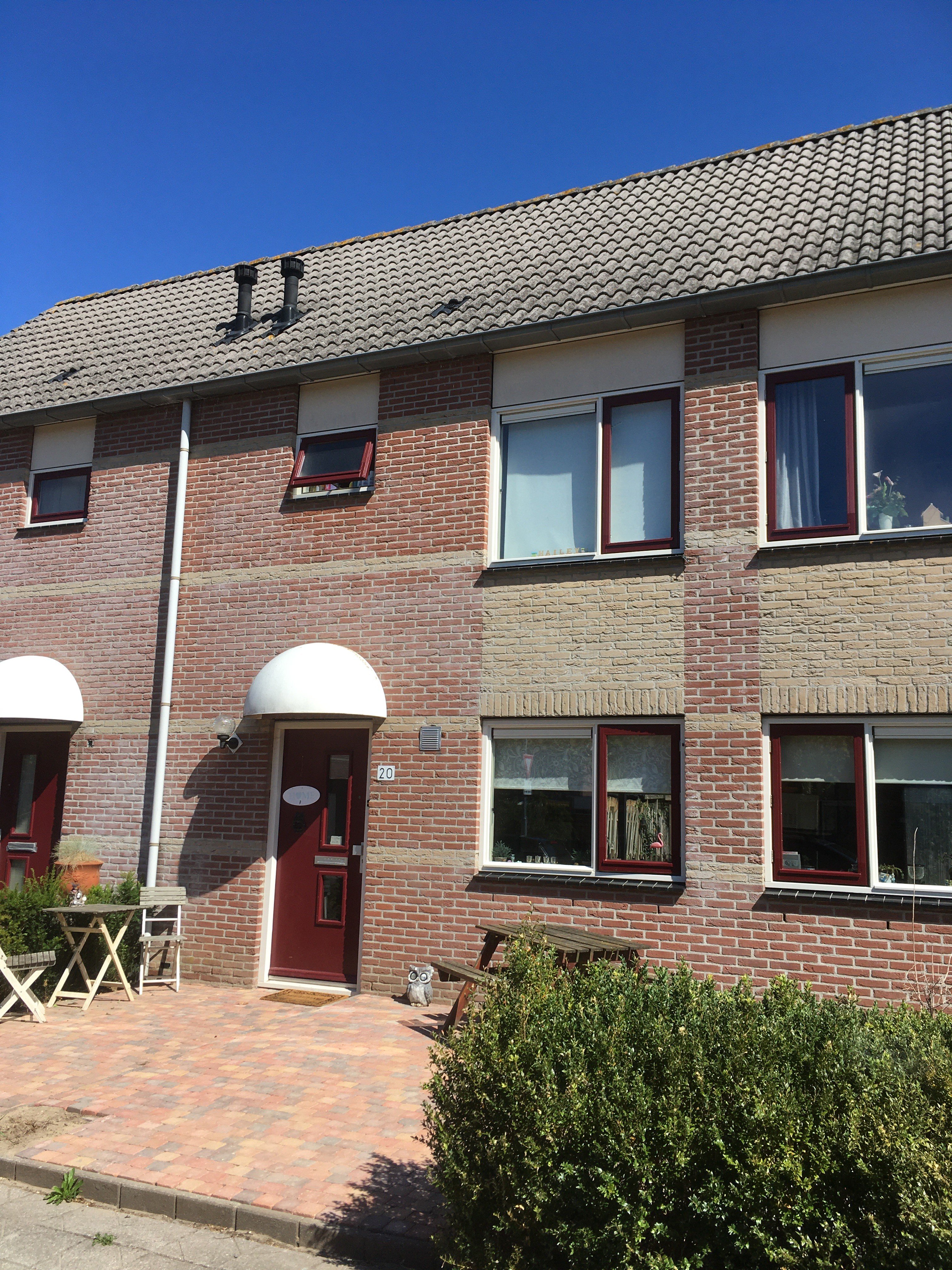 Tussenwoning te huur: Meerkoetstraat 20, Putten-Stationsstraat industriegebied Putten